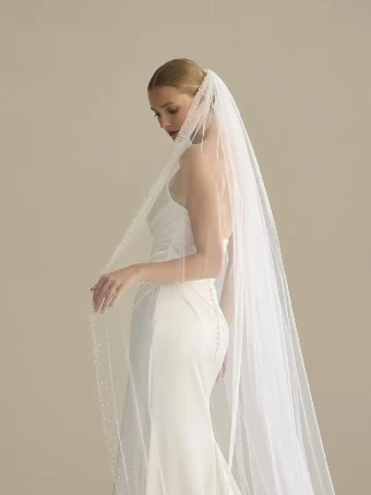 Pronovias Pron V-LA74 #1 thumbnail