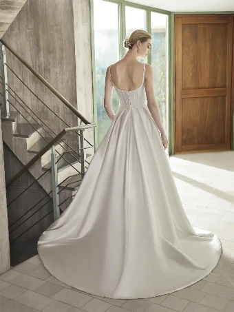 Pronovias TTK7223 #1 Off-White thumbnail
