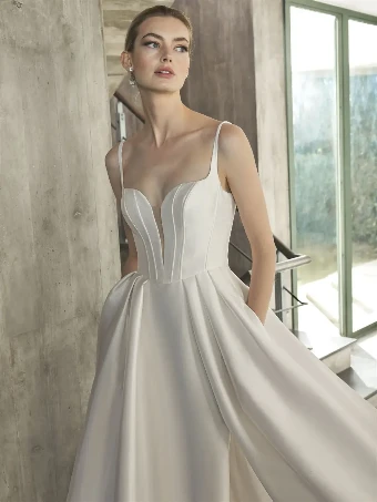 Pronovias TTK7223 #2 Off-White thumbnail