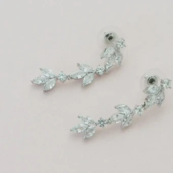 Heirloom Bridal Company HB Flora #4 Gold thumbnail