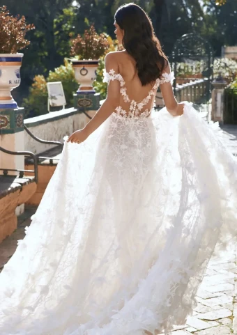 Pronovias Almaha #3 Off-White/Light Nude thumbnail