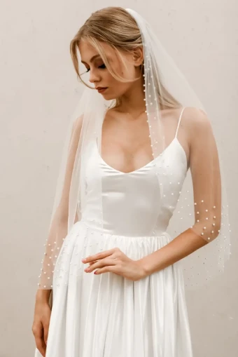 Heirloom Bridal Company V002 / Pearl Border Veil #0 default thumbnail