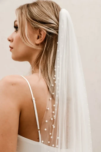 Heirloom Bridal Company V002 / Pearl Border Veil #2 thumbnail
