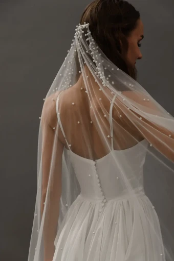 Heirloom Bridal Company V015 #0 default thumbnail