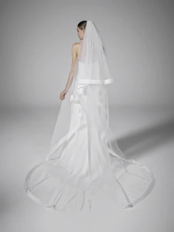 Pronovias V-LA58 #2 thumbnail