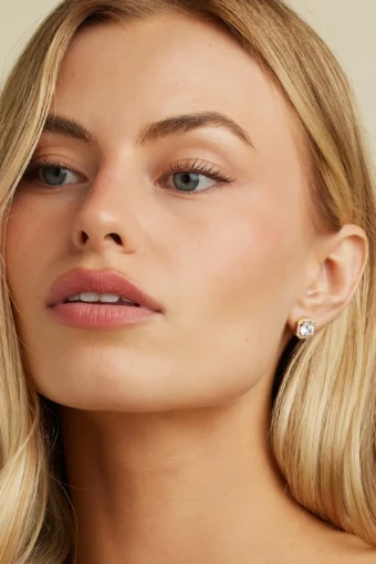 Untamed Petals Adriana Studs #2 Gold thumbnail