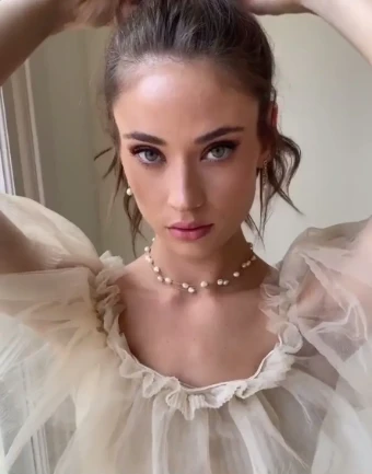Untamed Petals Pacific Pearl Choker #2 thumbnail