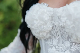 Heirloom Bridal Company shayli #5 Ivory thumbnail